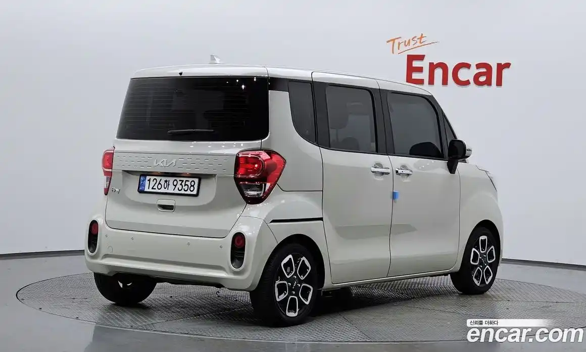 Kia Ray 2022 1.0 Автомат в Москве № 119790, фото 6