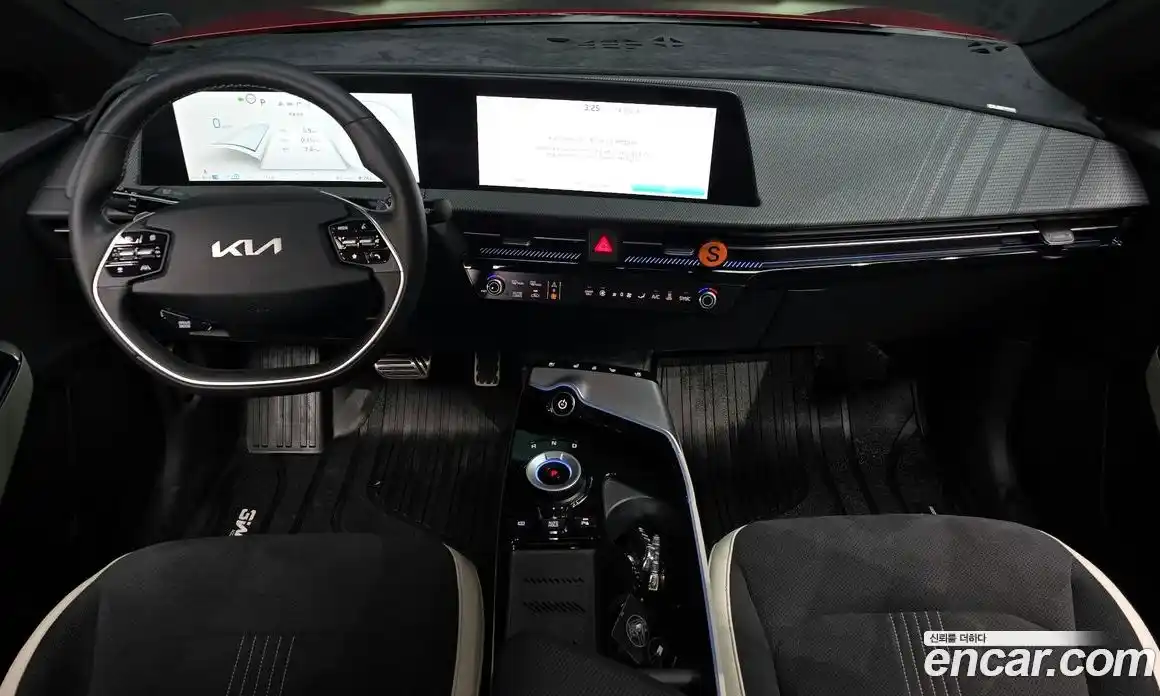 Kia EV6 2024 0.1 Автомат в Москве № 120081, фото 7