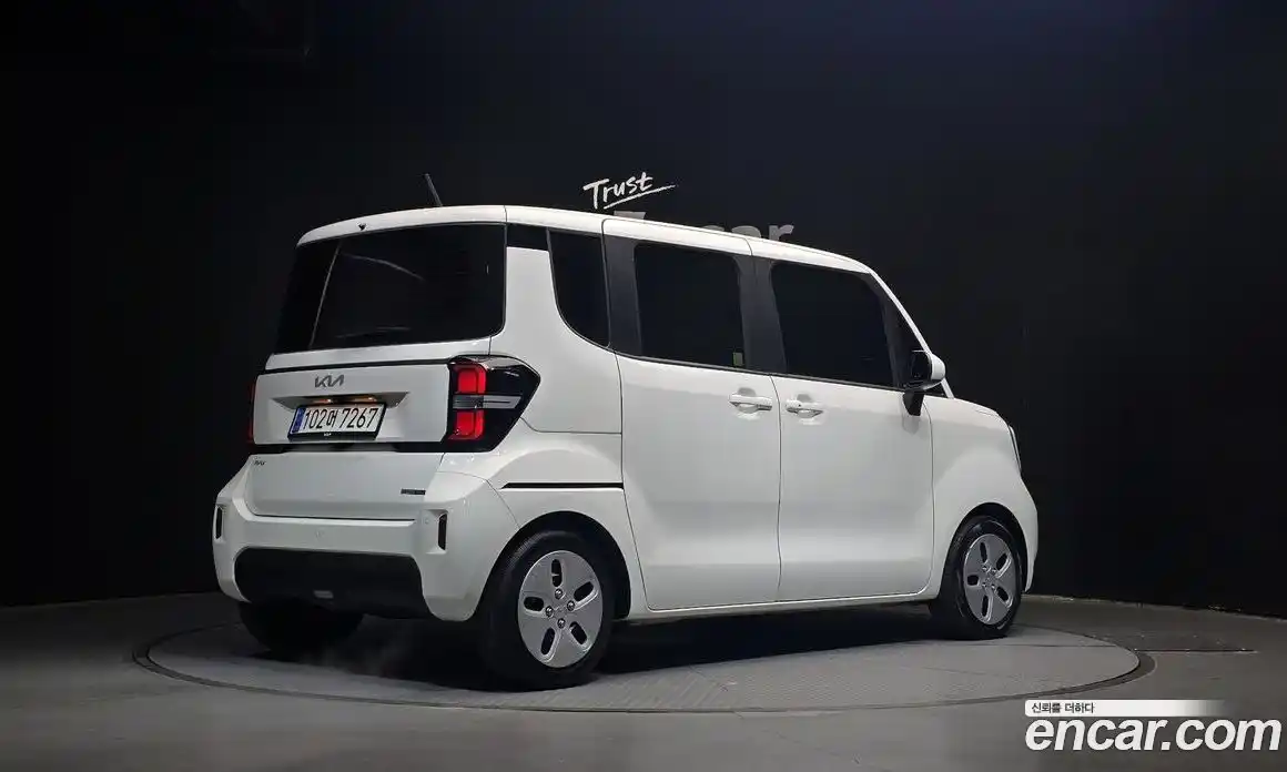 Kia Ray 2023 1.0 Автомат в Москве № 121954, фото 16