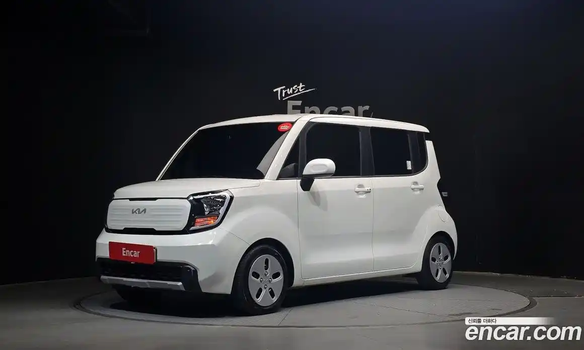 Kia Ray 2023 1.0 Автомат в Москве № 121954, фото 19