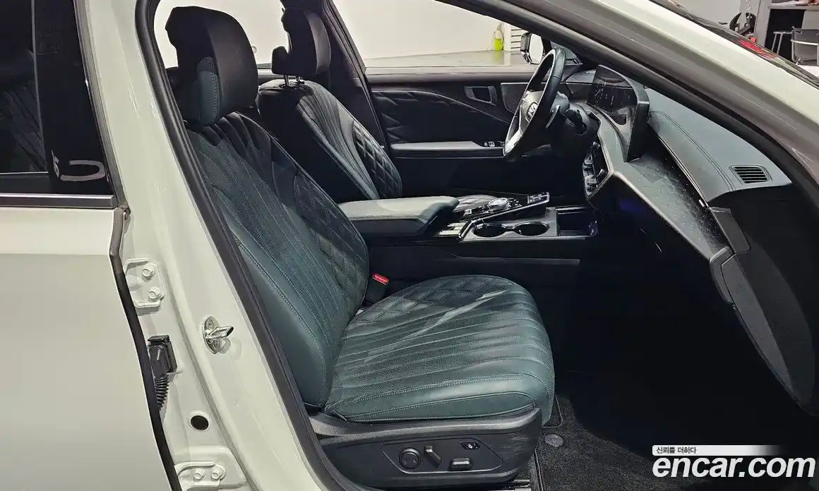 Kia K8 2023 2.5 Автомат в Москве № 122047, фото 10