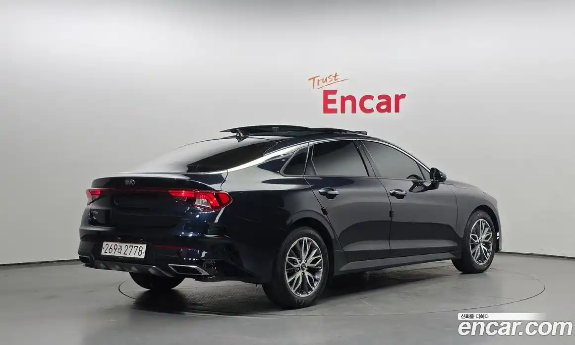 Kia K5 2021 2.0 Автомат в Москве № 122190, фото 15