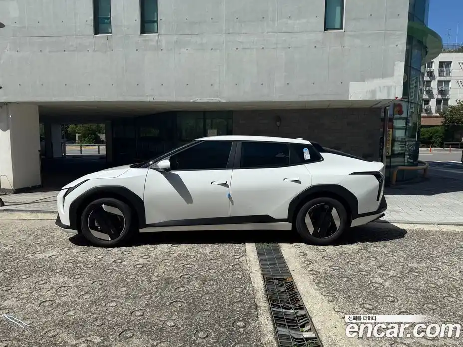 Kia EV4 2026 Автомат в Москве № 123277, фото 6