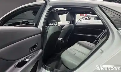 Hyundai Avante 2024 1.6 Автомат в Москве № 124557, миниатюра 12