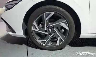 Hyundai Avante 2024 1.6 Автомат в Москве № 124557, миниатюра 5