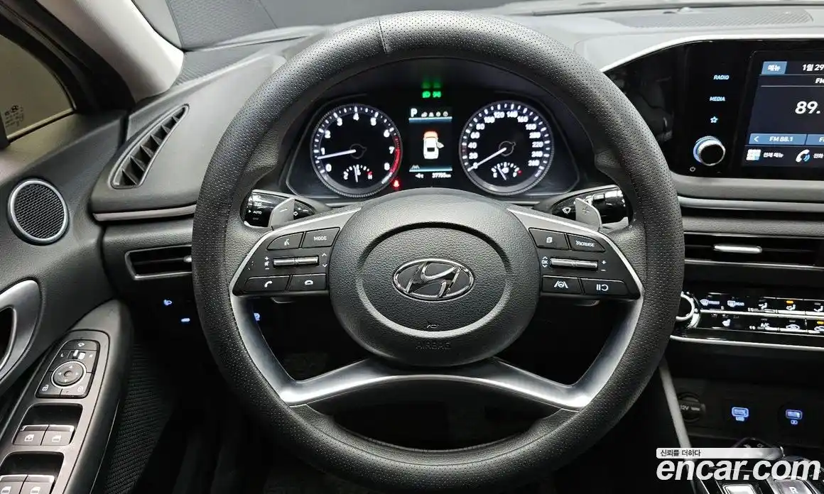 Hyundai Sonata 2023 2.0 Автомат в Москве № 126956, фото 13