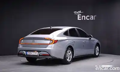 Hyundai Sonata 2023 2.0 Автомат в Москве № 126956, миниатюра 2