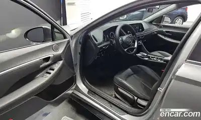 Hyundai Sonata 2023 2.0 Автомат в Москве № 126956, миниатюра 10