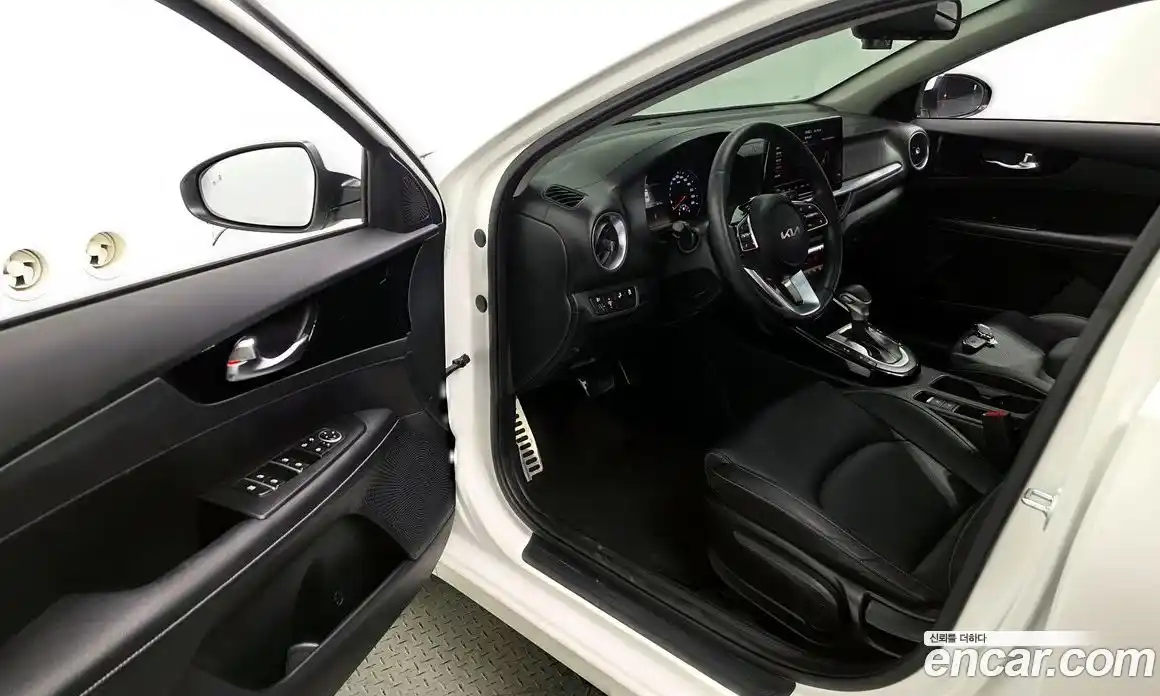 Kia K3 2024 1.6 Автомат в Москве № 127721, фото 17