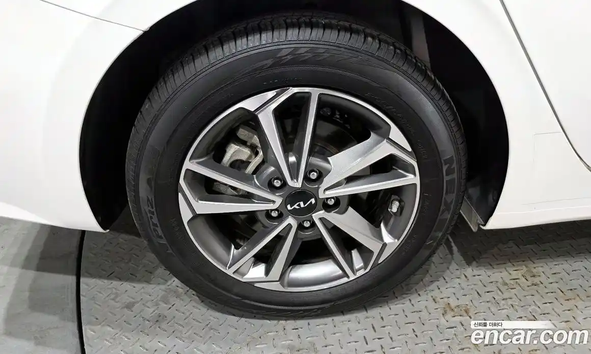 Kia K3 2024 1.6 Автомат в Москве № 127721, фото 7