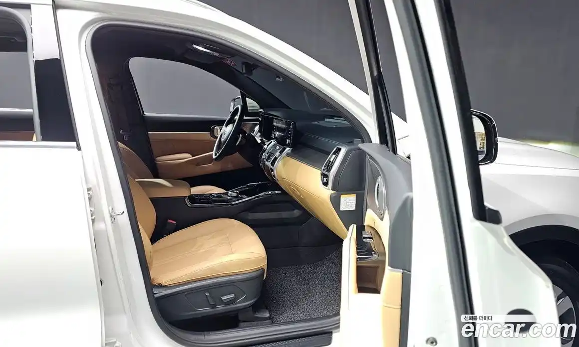 Kia Sorento 2021 1.6 Автомат в Москве № 128337, фото 13