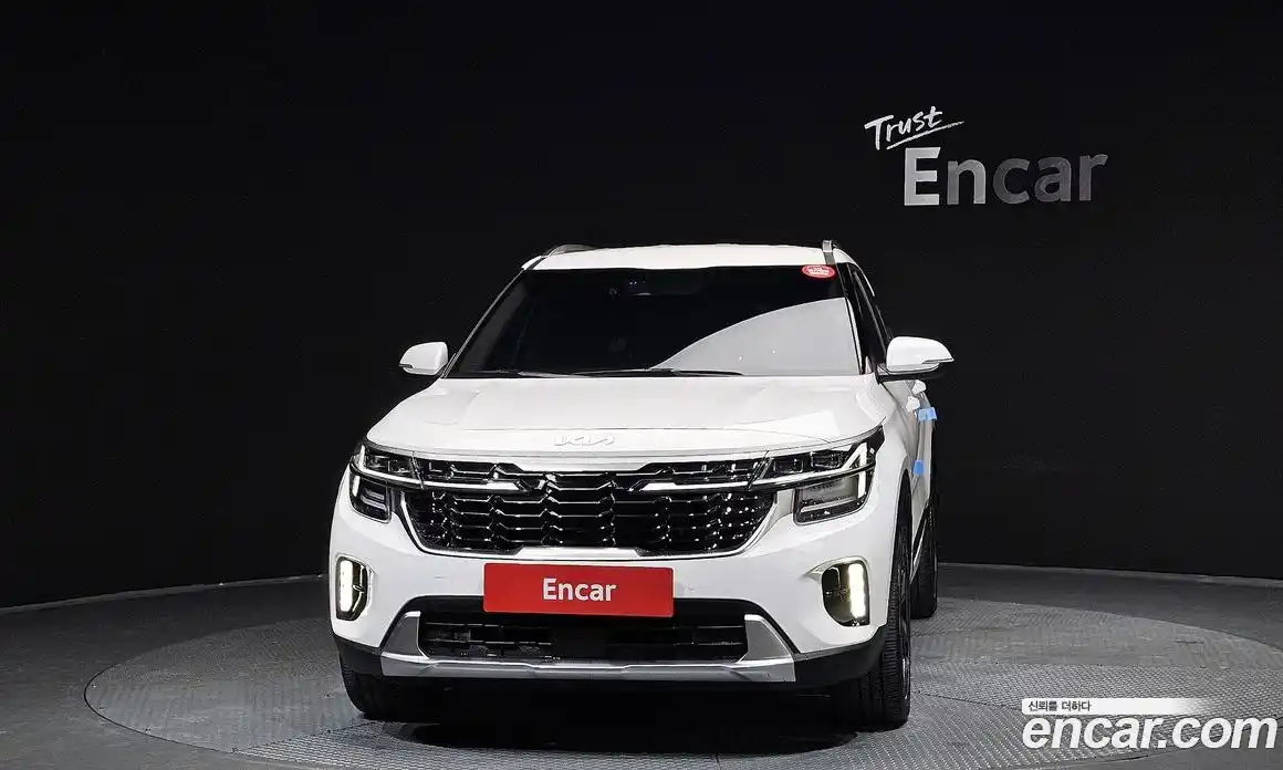 Kia Seltos 2023 1.6 Автомат в Москве № 128339, фото 11