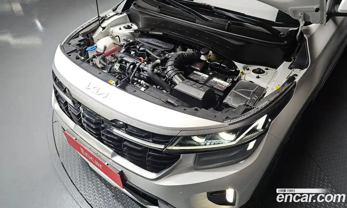 Kia Seltos 2023 1.6 Автомат в Москве № 128339, фото 14