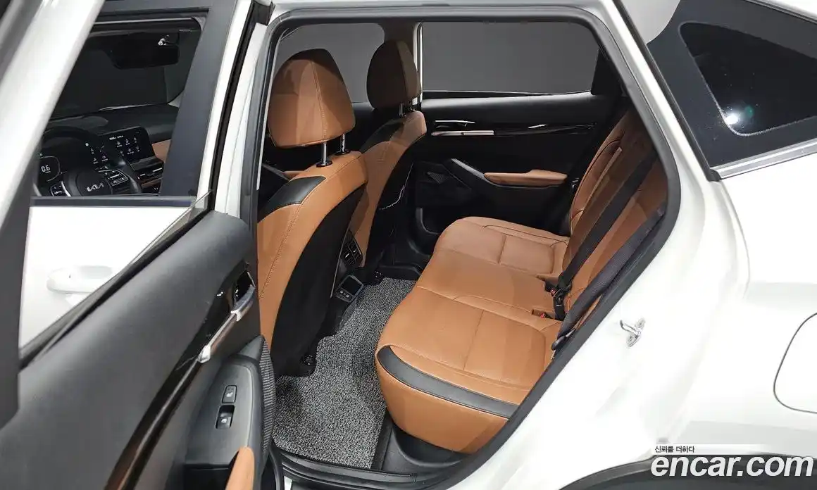 Kia Seltos 2023 1.6 Автомат в Москве № 128339, фото 20