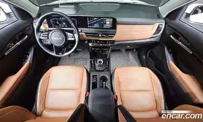 Kia Seltos 2023 1.6 Автомат в Москве № 128339, миниатюра 6