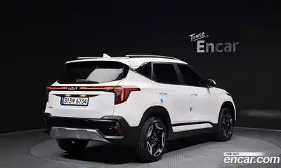 Kia Seltos 2023 1.6 Автомат в Москве № 128339, миниатюра 10