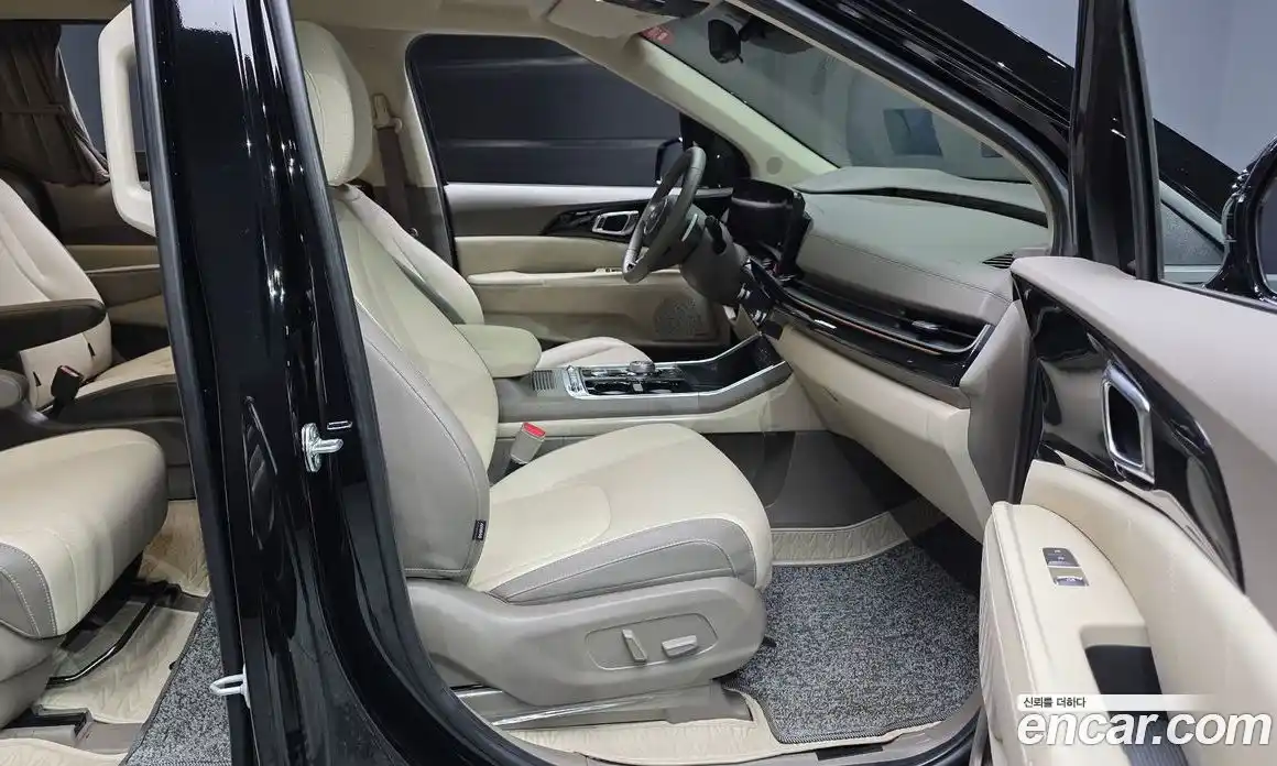 Kia Canival 2024 3.5 Автомат в Москве № 128752, фото 11