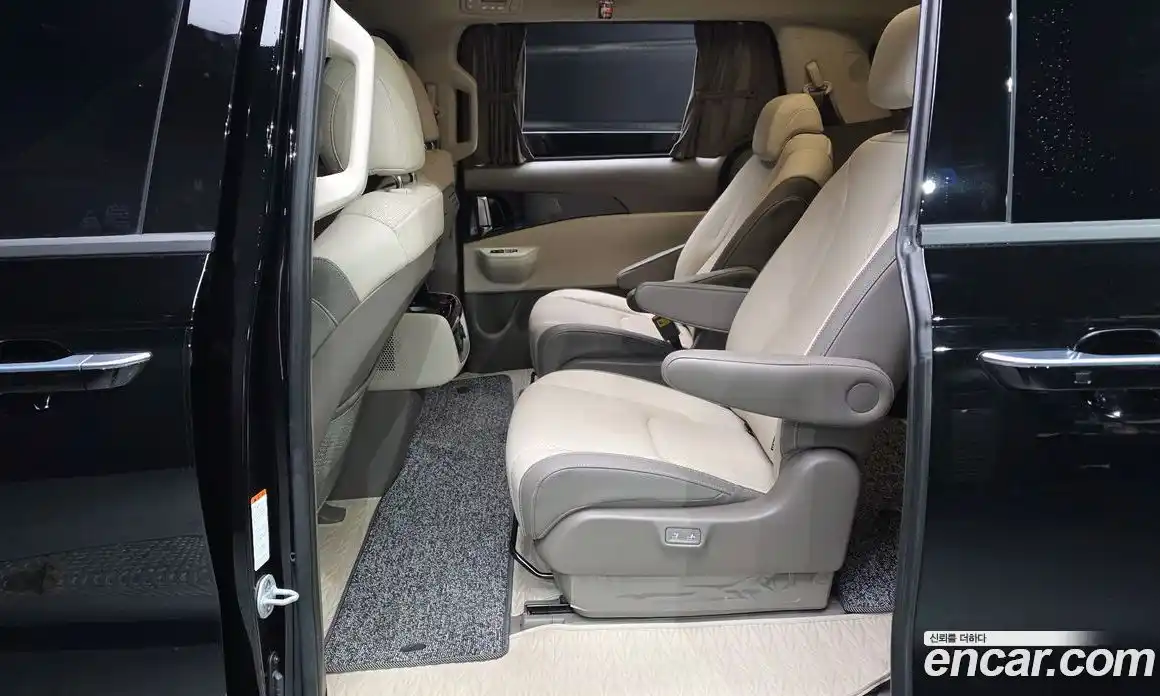 Kia Canival 2024 3.5 Автомат в Москве № 128752, фото 12