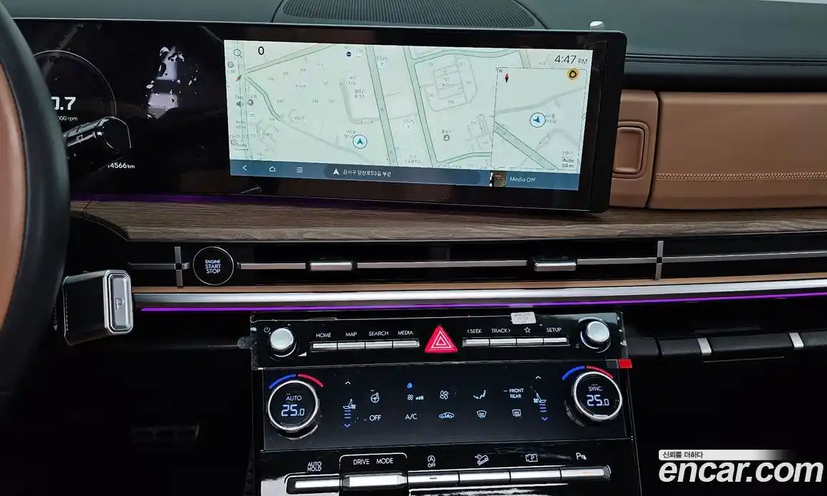 Hyundai Santa Fe 2024 2.5 Автомат в Москве № 130844, фото 13