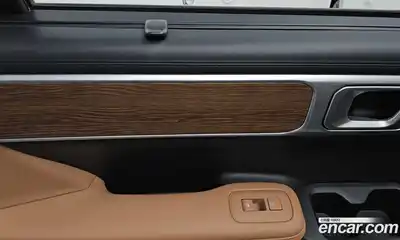 Hyundai Santa Fe 2024 2.5 Автомат в Москве № 130844, миниатюра 8