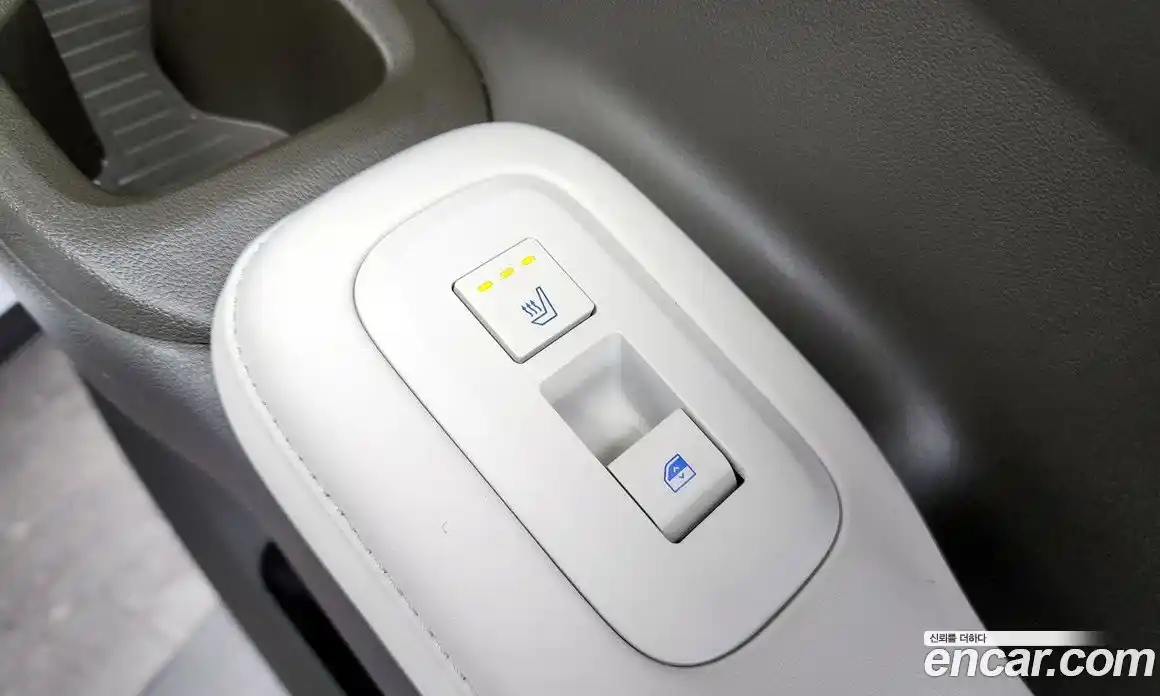 Hyundai Santa Fe 2024 2.5 Автомат в Москве № 131018, фото 19