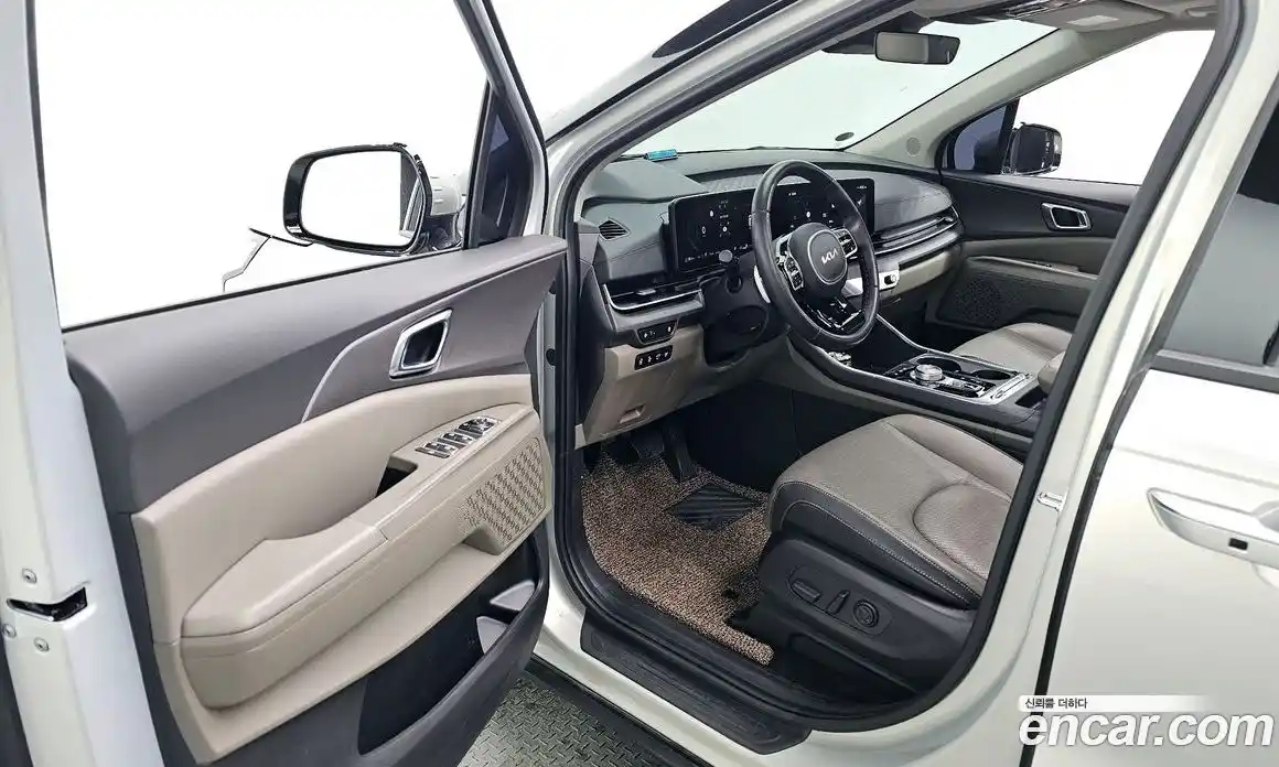 Kia Canival 2024 1.6 Автомат в Москве № 131430, фото 16