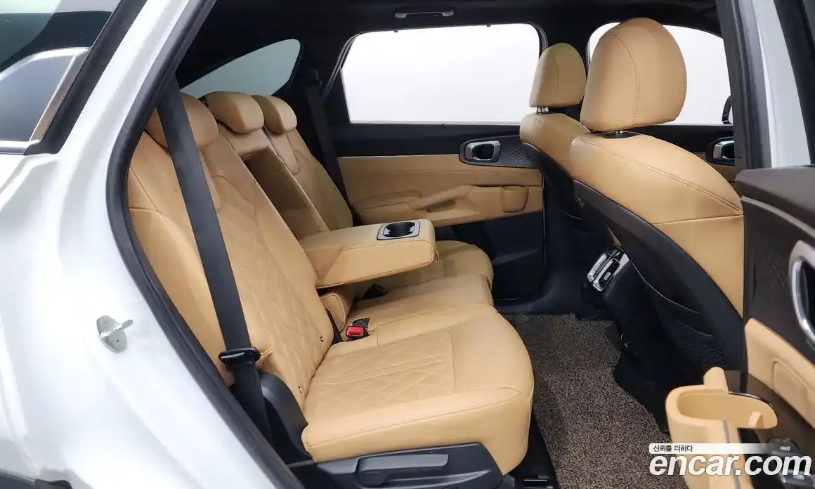 Kia Sorento 2023 1.6 Автомат в Москве № 132202, фото 11