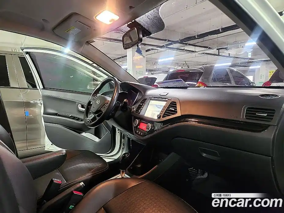 Kia Morning 2016 1.0 Автомат в Москве № 133055, фото 16