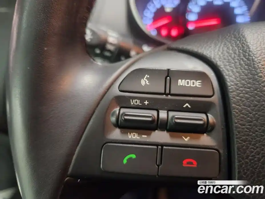 Kia Morning 2016 1.0 Автомат в Москве № 133055, фото 17