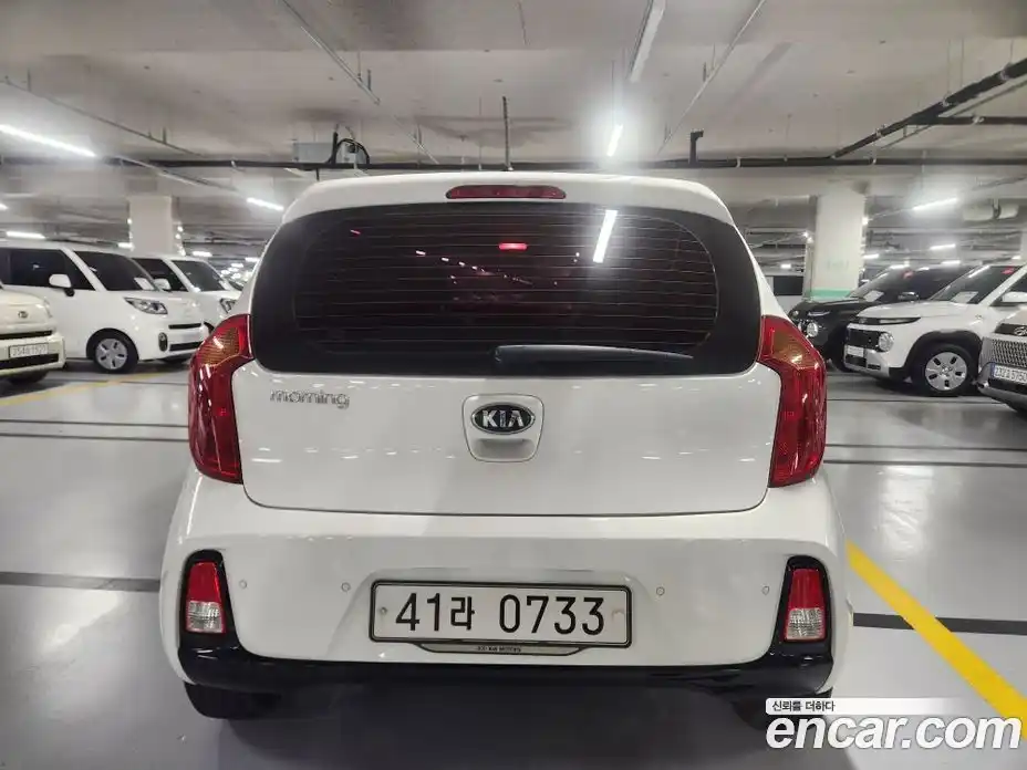 Kia Morning 2016 1.0 Автомат в Москве № 133055, фото 5