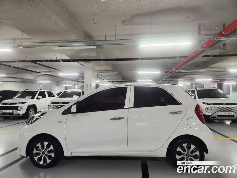 Kia Morning 2016 1.0 Автомат в Москве № 133055, фото 7