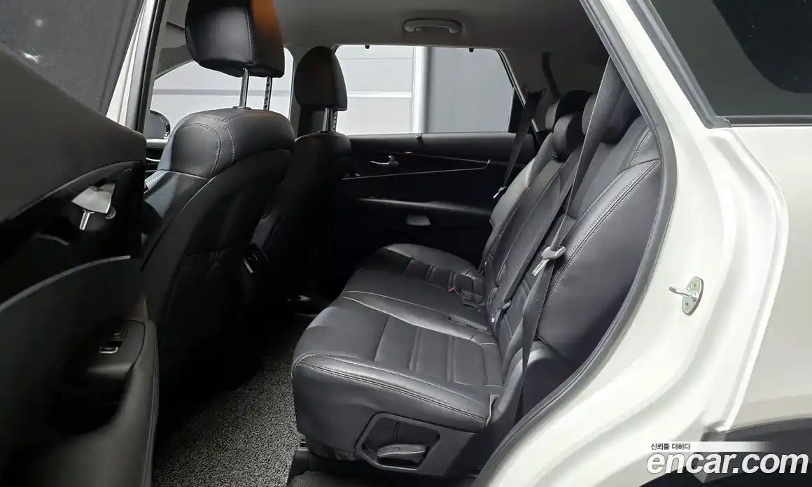 Kia Sorento 2018 2.0 Автомат в Москве № 133170, фото 16