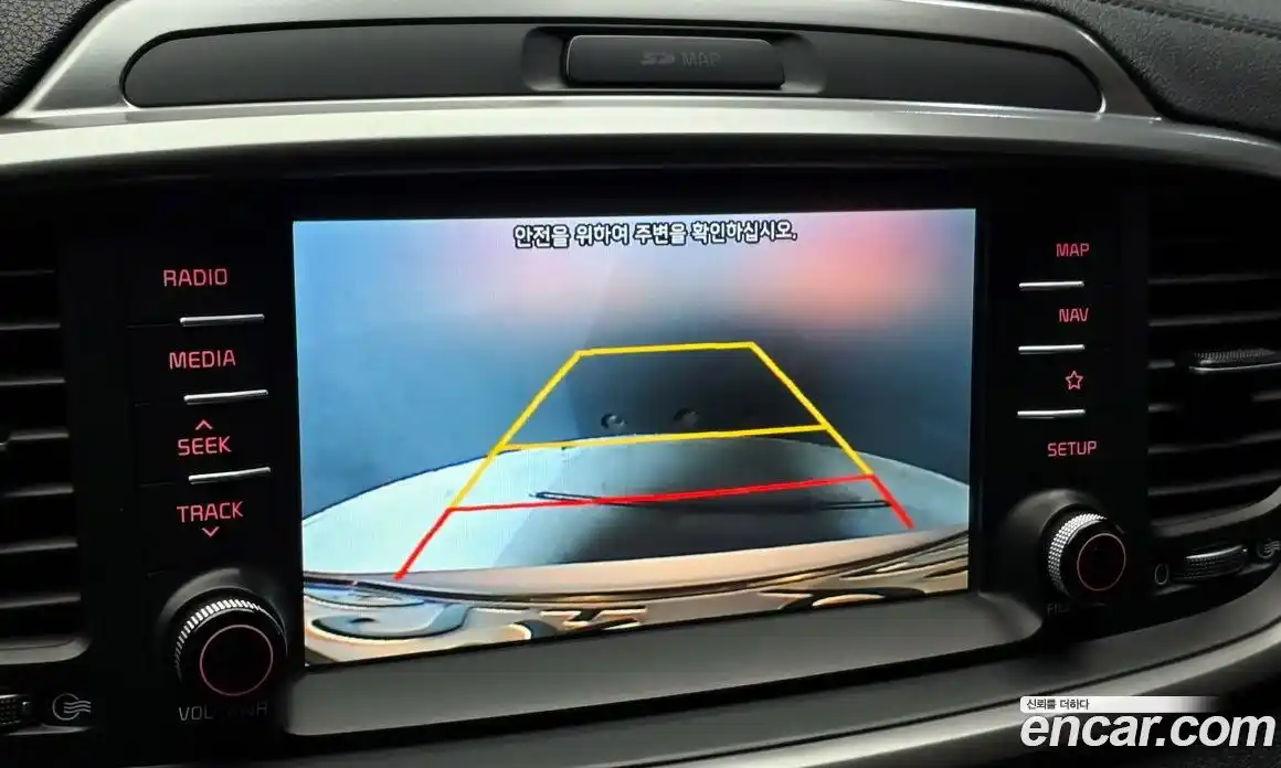 Kia Sorento 2018 2.0 Автомат в Москве № 133170, фото 10