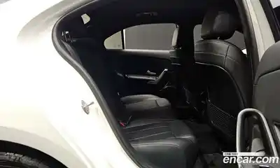 Mercedes-Benz A-Class 2021 2.0 Автомат в Москве № 137069, миниатюра 12