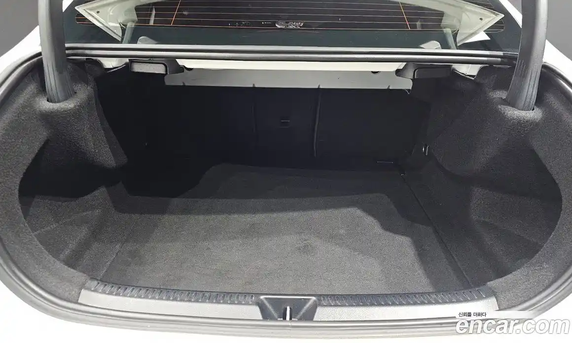 Mercedes-Benz A-Class 2021 2.0 Автомат в Москве № 137069, фото 20