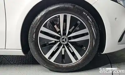 Mercedes-Benz A-Class 2021 2.0 Автомат в Москве № 137069, миниатюра 5