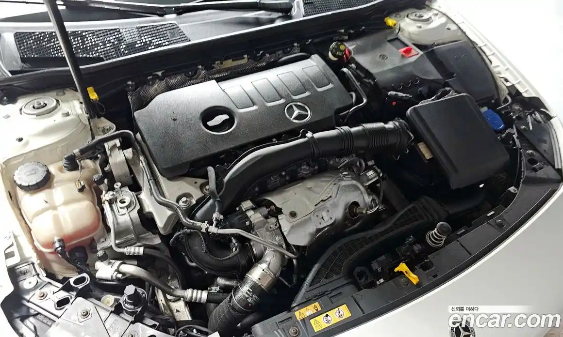 Mercedes-Benz A-Class 2021 2.0 Автомат в Москве № 137069, фото 6