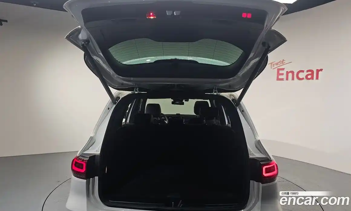 Mercedes-Benz GLB-Class 2021 2.0 Автомат в Москве № 139095, фото 20