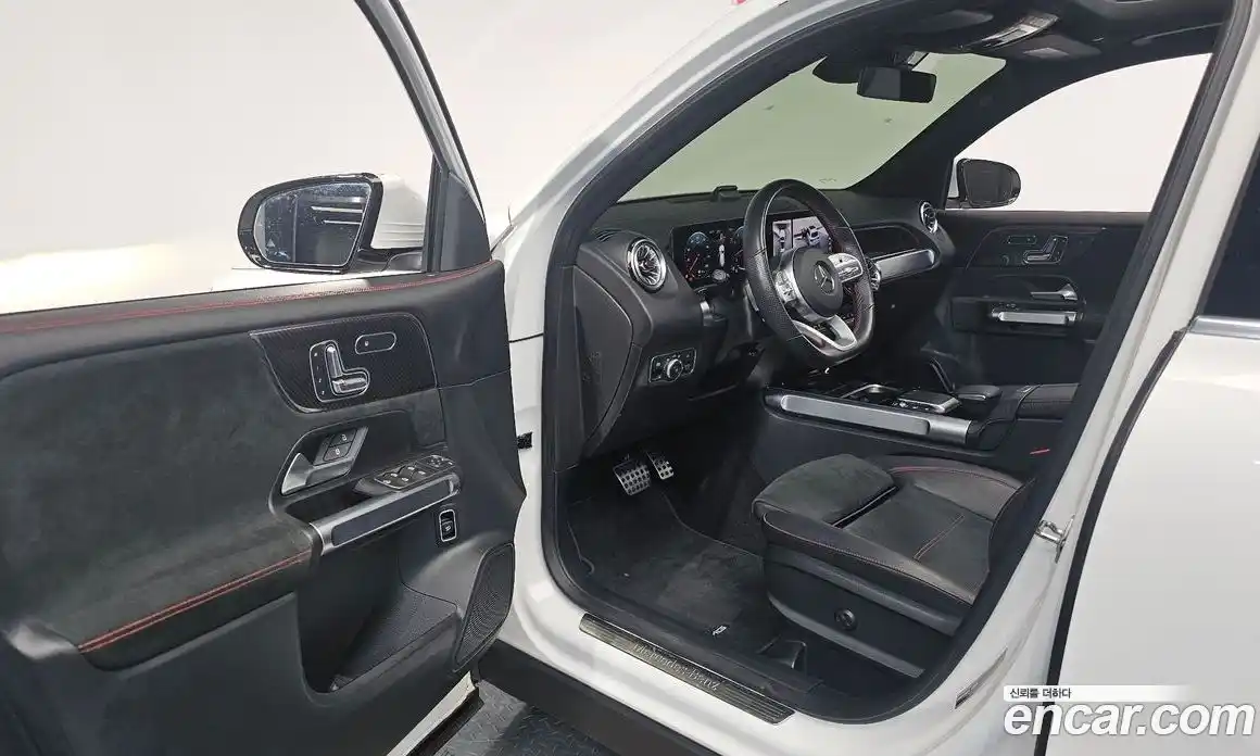 Mercedes-Benz GLB-Class 2021 2.0 Автомат в Москве № 139095, фото 10