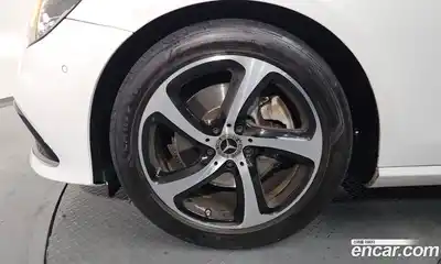 Mercedes-Benz E-Class 2021 2.0 Автомат в Москве № 142511, миниатюра 3