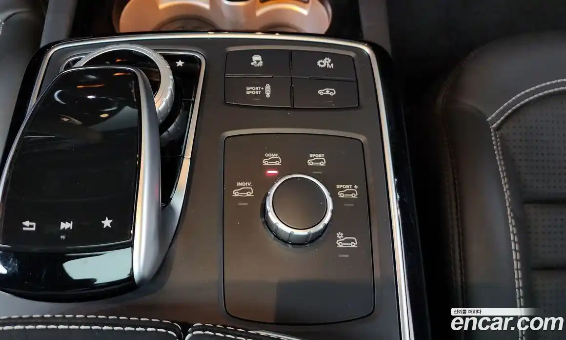 Mercedes-Benz GLE-Class 2018 5.5 Автомат в Москве № 142724, фото 17