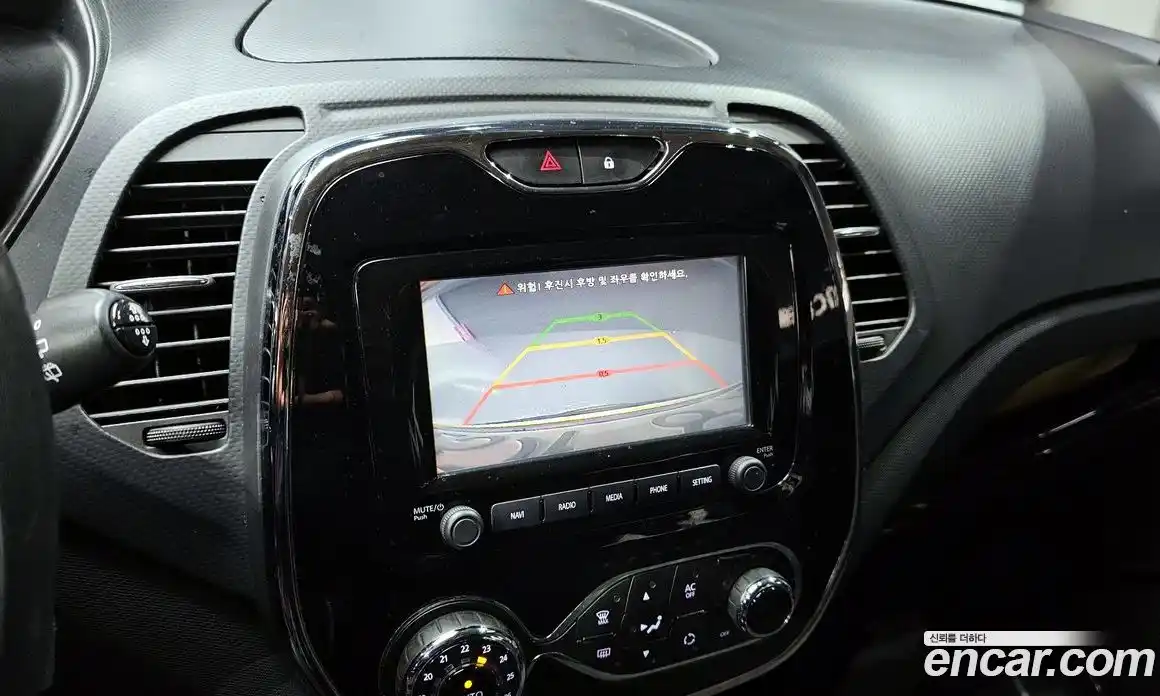 Renault QM3 2014 1.5 Автомат в Москве № 150294, фото 18