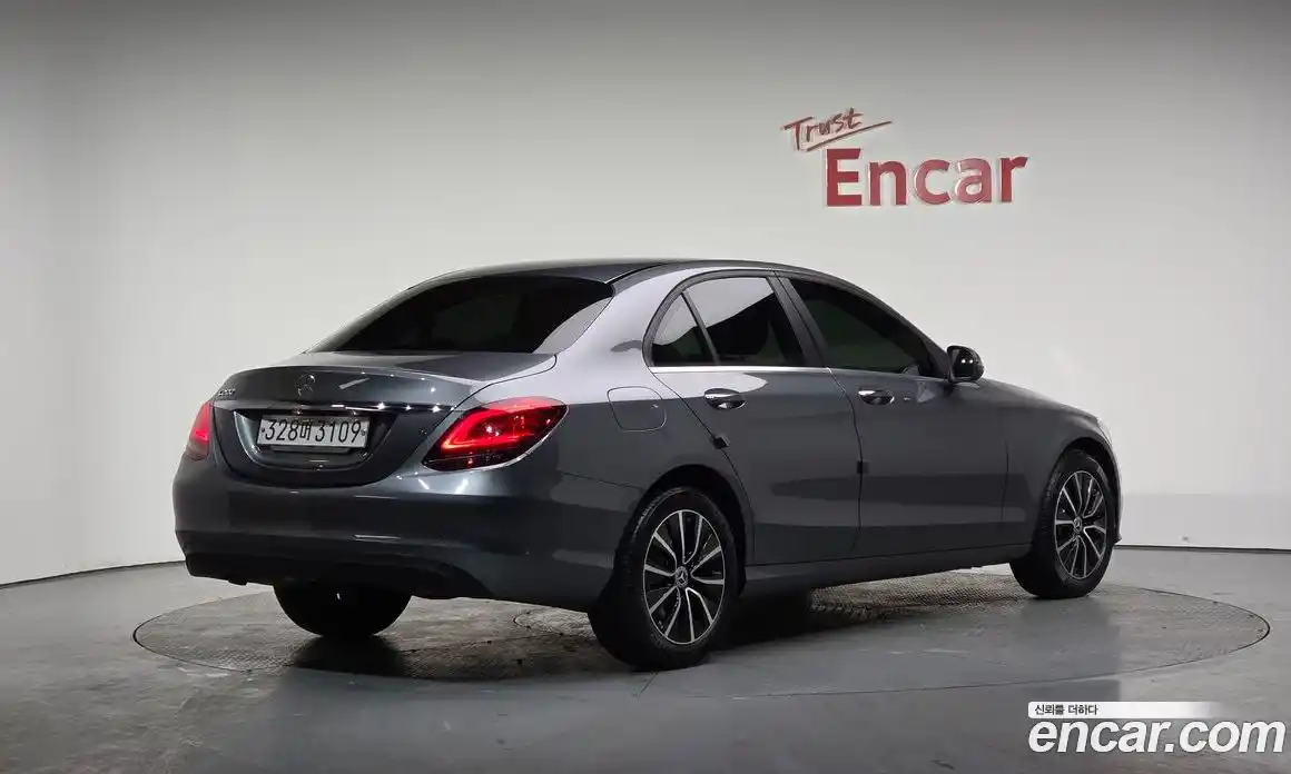 Mercedes-Benz C-Class 2019 2.0 Автомат в Москве № 150867, фото 12