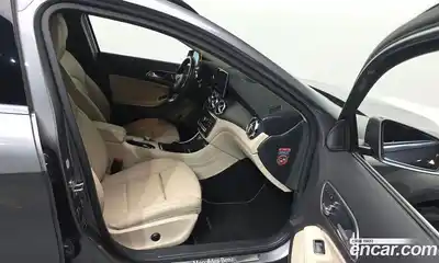 Mercedes-Benz GLA-Class 2019 2.0 Автомат в Москве № 150909, миниатюра 11