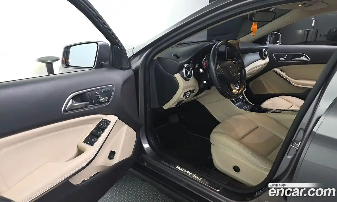Mercedes-Benz GLA-Class 2019 2.0 Автомат в Москве № 150909, фото 10