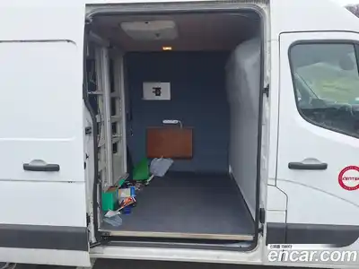 Renault Master 2019 2.3 Механическая в Москве № 151966, миниатюра 9