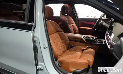 BMW 7-Series 2025 3.0 Автомат в Москве № 153962, миниатюра 4