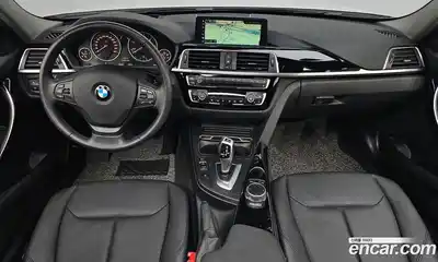 BMW 3-Series 2018 2.0 Автомат в Москве № 158996, миниатюра 3