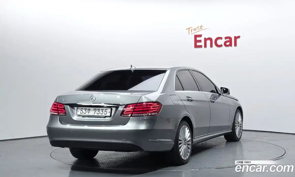 Mercedes-Benz E-Class 2015 3.5 Автомат в Москве № 160759, фото 9