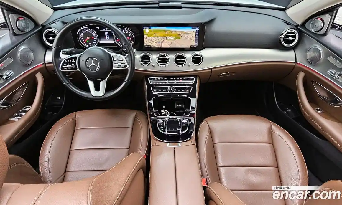 Mercedes-Benz E-Class 2019 2.0 Автомат в Москве № 161397, фото 12